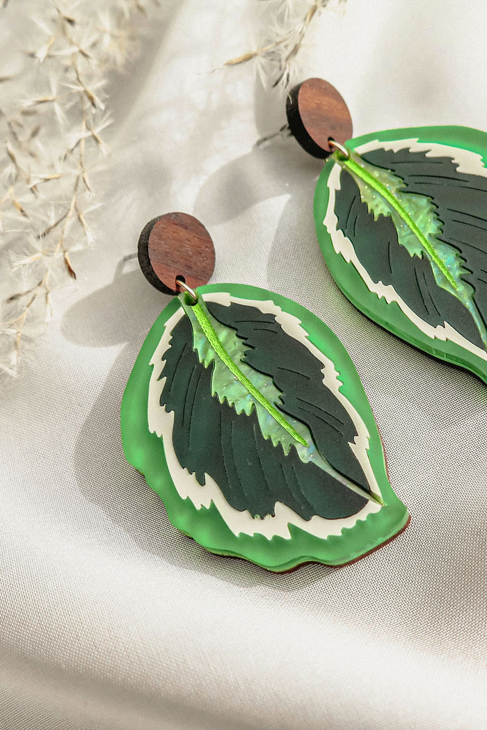 Calathea Medallion Earrings - Green - DORUZOVA