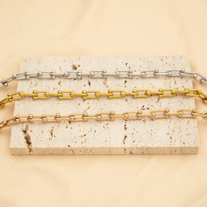 Horse Shoe U - Link Bracelet - Ornaments Co - 18K Gold Plated
