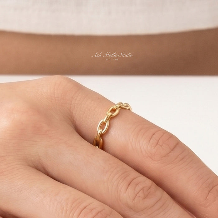 LIATH Gold Chain Ring for Women – Narrow Minimalist Stacking Adjustable Band | Ash Mollie Studio - ASH MOLLIE STUDIO