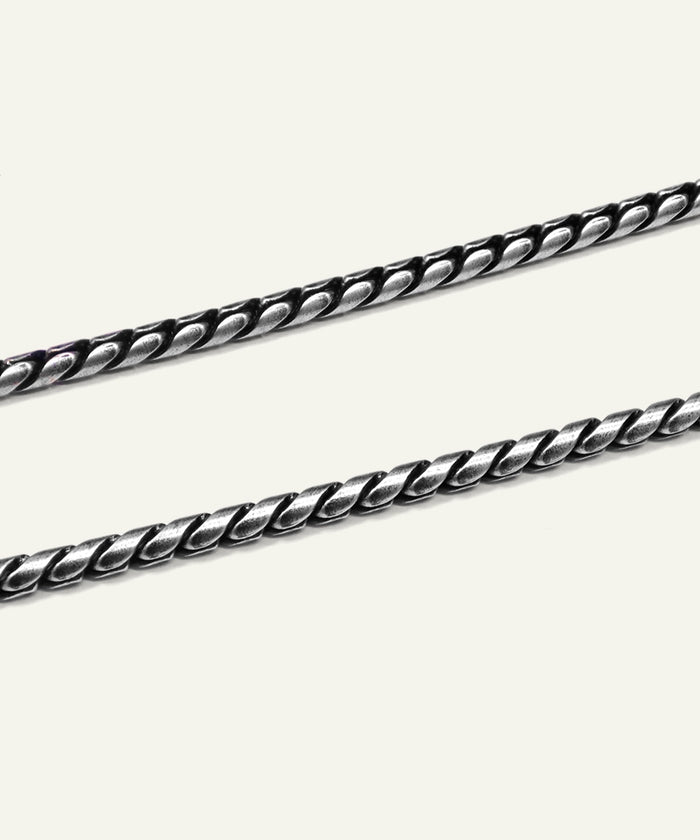 Close-up of Link N Lock® Franco chain links