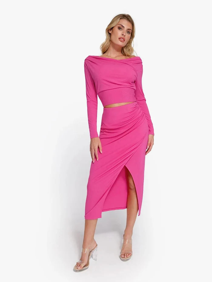 Popilush®: Pink off-shoulder set with a slimming skirt, a modern look.