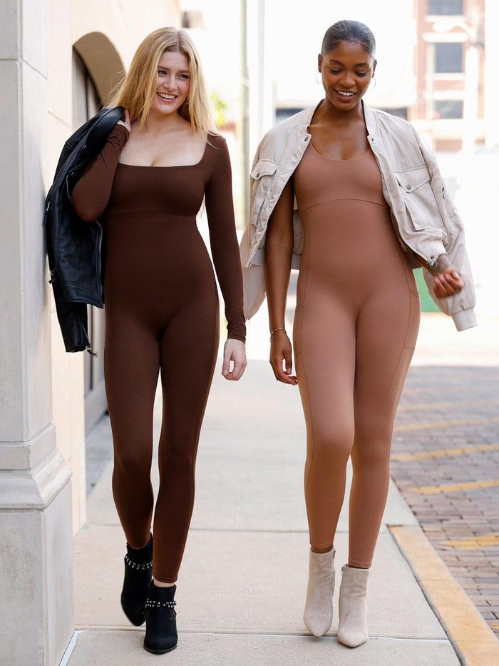 Shapewear U-neck jumpsuit in brown & tan: form-fitting design for thigh slimming & butt lift.