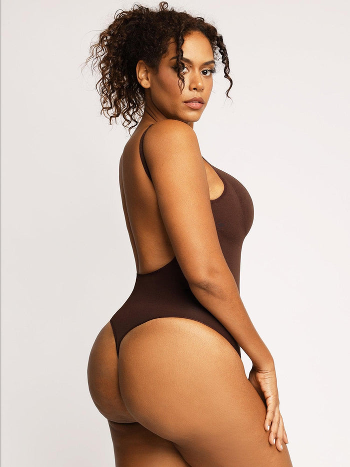 Popilush® Seamless Sculpt Bodysuit: Model showcases fit