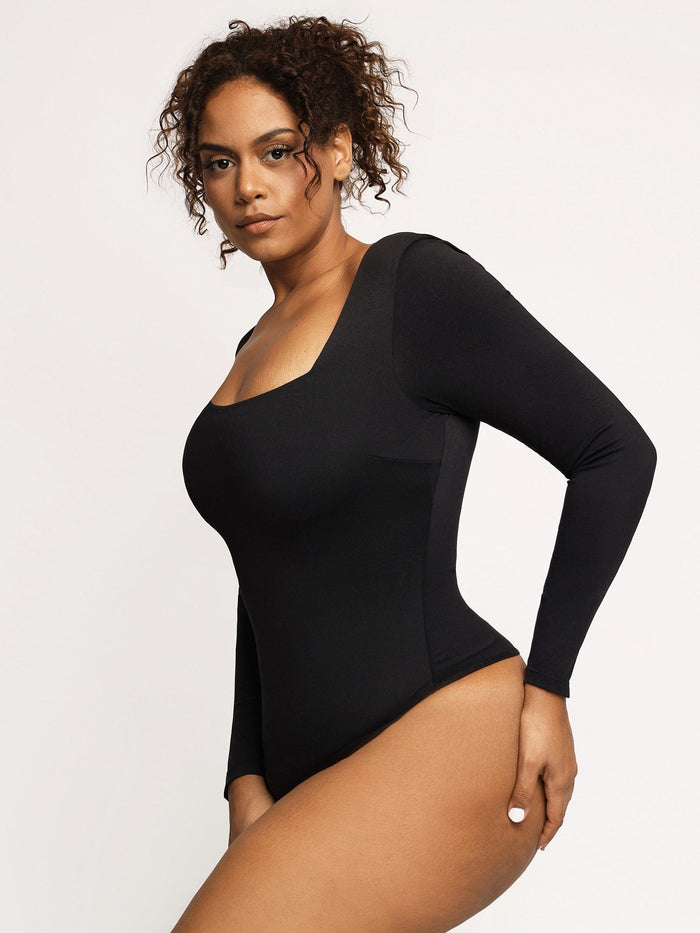 Popilush® shapewear bodysuit: Woman in black, square-neck design, for a smooth silhouette.